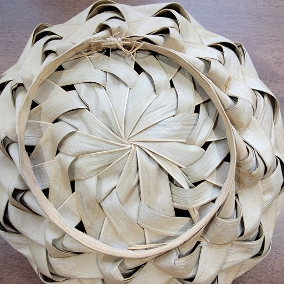 Hand Made Palm Frond Basket Hawaii boho basket wall accent decor - Picture 8 of 13